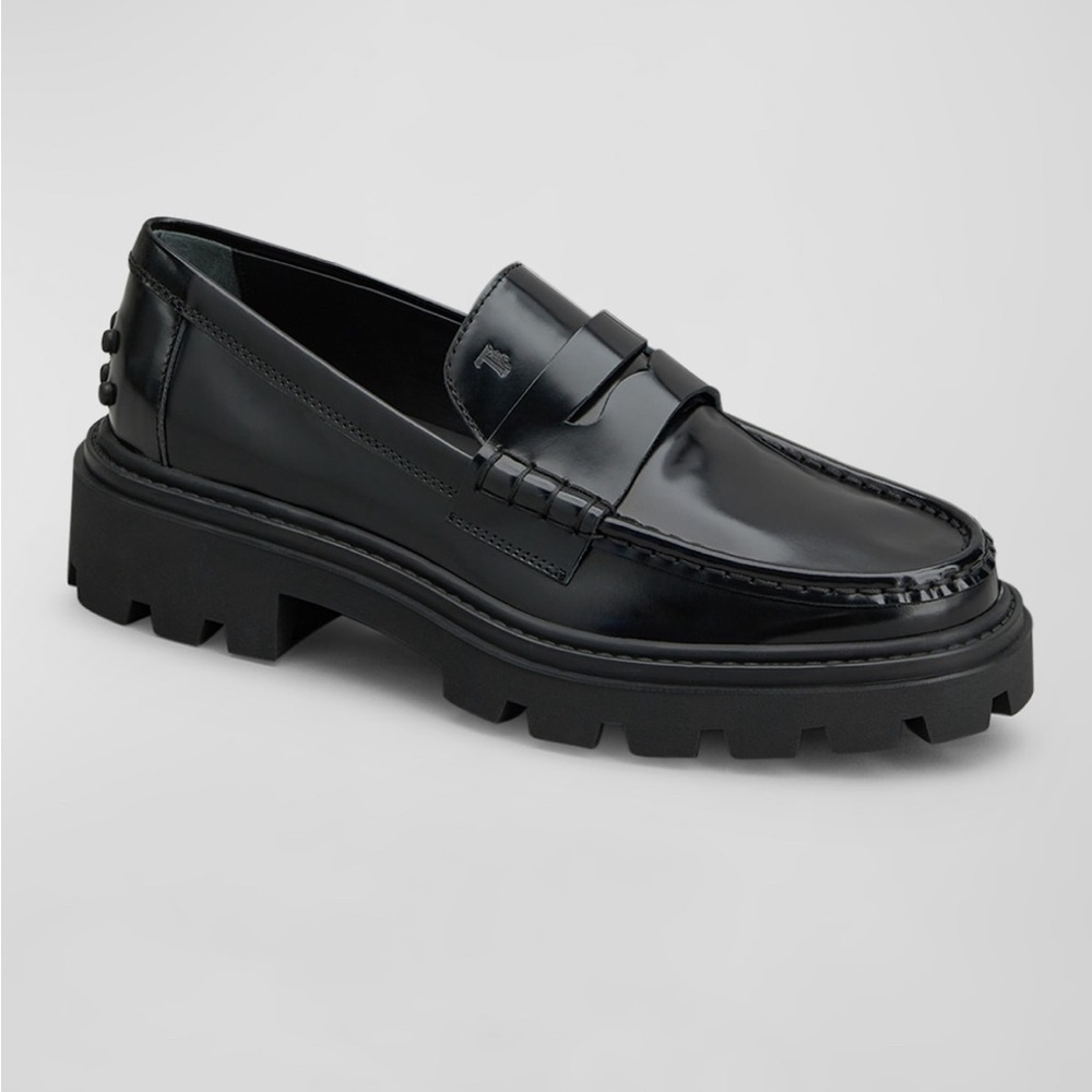 TOD’S Women’s Black Calfskin Lug Sole Penny Loafers (US36 1/2)
